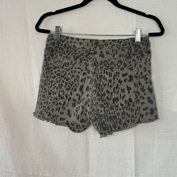KanCan Leopard Print High Rise Gray Shorts - 0235 - Picture 5 of 5
